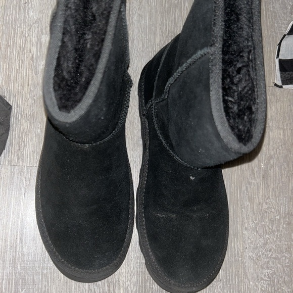 NEW! Grab THESE!! UGG  style CLASSIC BLACK BOOTS SIZE US 5 - Picture 6 of 9